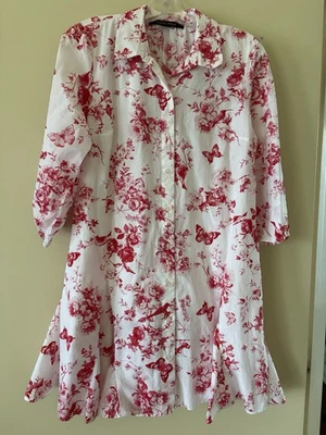 Vestido Cynthia Steffe Rojo Blanco Floral Mariposas Algodón Mediano Hecho en India Foto 1 de 4