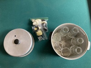 Vintage HANKSCRAFT Co. Non-electric Sterilizer with 5 Glass Baby Bottles