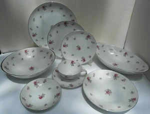 30 pc Meito Rose Chintz Moss DINNERWARE DINNER PLATE SOUP BOWLs cup serving oval - Picture 1 of 3