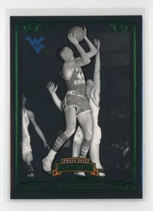 Jerry West 2008 Press Pass Legends verde smeraldo #'d 13/25 WVU Lakers - Foto 1 di 2