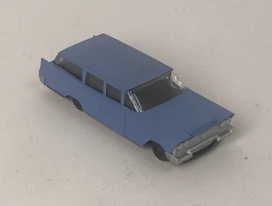 Athearn HO Plymouth Station Wagon Blue - Picture 1 of 2