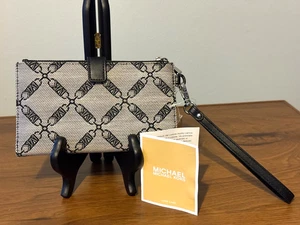 Michael Kors Jet Set ~ Tech-Friendly ~ DOUBLE ZIP ARMBAND ~ Nat/Blk 32S3SJ6W4J ~ Neu mit Etikett - Bild 1 von 15