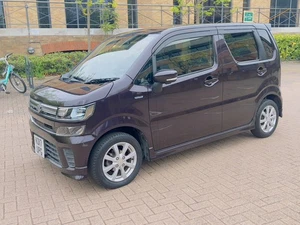 2017 SUZUKI WAGON R STINGRAY 650cc HYBRID - Picture 1 of 13