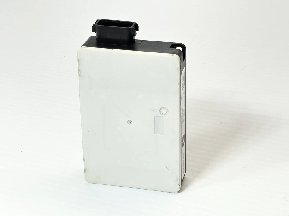 11-2013 Dodge Jeep Chrysler Sensor de detección de punto ciego OEM 56038942AA Foto 1 de 4