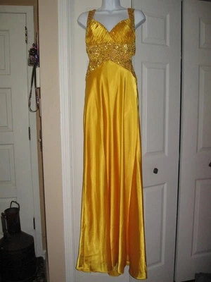 VESTIDO FORMAL DE GRADUACIÓN/DAMAS DE HONOR/SECUENCIA DORADA DAVIDS TALLA 10 Foto 1 de 4