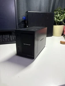 Netgear ReadyNAS Duo RND2120 v2 With power adapter no drives - Imagen 1 de 4