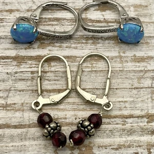 Juego de 2 pendientes de plata de ley 925: granate gota de 1,75" y ópalo azul gota de 0,75" - Imagen 1 de 8