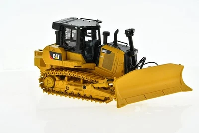 Traktor CATERPILAR Caterpillar D7E Track-Type Tractor 1/50 Diecast Masters 85555 - Image 1 of 4