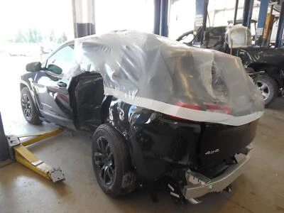 Used Front Left Door Window Regulator Front fits: 2015 Jeep Cherokee Front Left — 第 1/4 张图片