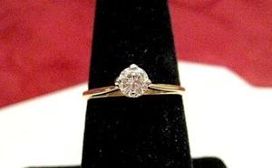 14K YELLOW GOLD .30 CTW ROUND CUT DIAMOND SOLITAIRE ENGAGEMENT RING SIZE 6.75 - Picture 1 of 9