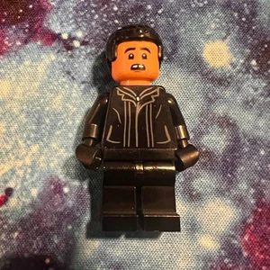 LEGO Minifigure jw087 - Franklin Webb - Black Jacket | 76950 Lot B - NO CRACKS - Picture 1 of 2