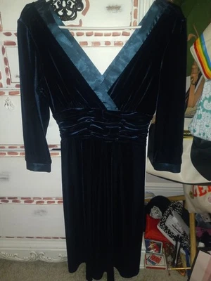 Vestido de terciopelo verde azulado para mujer talla 4P Sandra Darren Foto 1 de 4