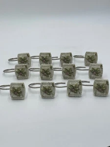 12 ganchos de ducha de resina patrón de hoja de uva verde púrpura blanco - Imagen 1 de 3
