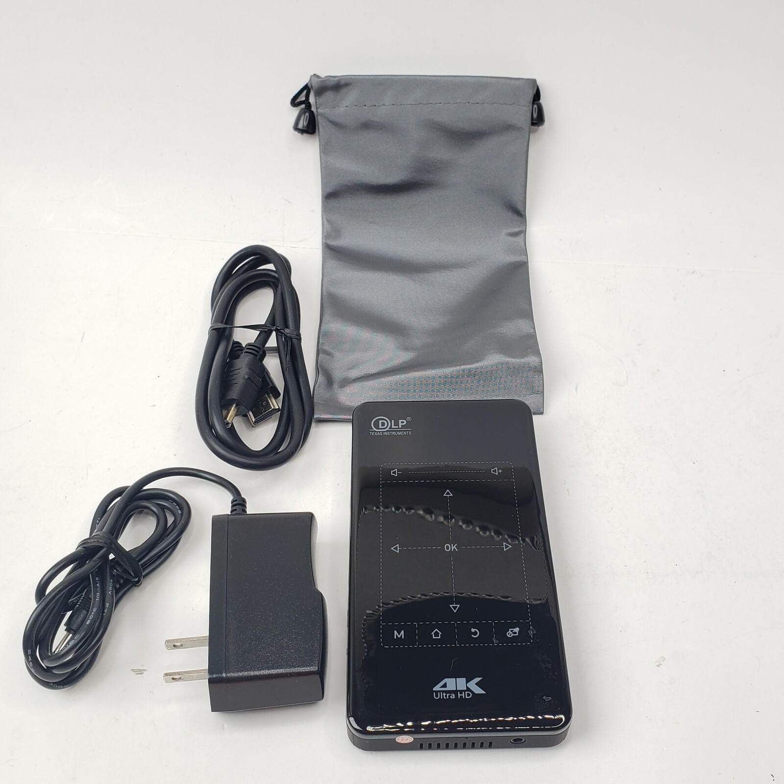 LAIDUOAO DLP Pocket Projector, 1080P HD 