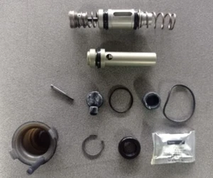 KIT RIPARAZIONE POMPA FRENO ORIGINALE FORD 1015691 FIESTA PUMA COURIER 1991-2003 - Imagen 1 de 2