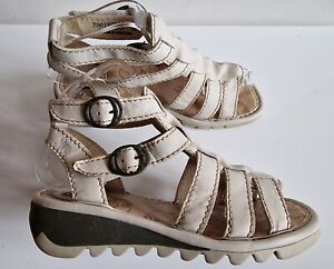 FLY LONDON WOMENS GLADIATOR STYLE SANDALS UK SIZE 5 EU 38 WHITE SUPER CONDITION