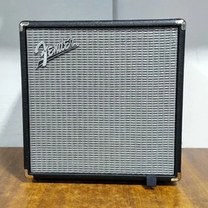 Fender Model Rumble 25 25W 8" Speaker Electric Bass Guitar Combo Amplifier - Picture 1 of 20