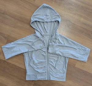 Harmony and Balance sportlicher kurz geschnittener Hoodie Damen Größe Small durchgehender Reißverschluss cremefarben - Bild 1 von 8