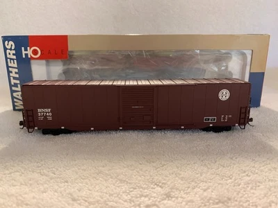 Walthers #932-3559 HO Scale BNSF Pullman Standard 60' Auto Box Car #37740 - Image 1 of 4