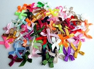 100 Assorted Smallest Satin Ribbon Bows 10 mm Tiny Embellishment for Crafts - Picture 1 of 4