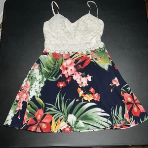 Chocolate USA White Lace And Floral Tropical Summer Mini Dress Spaghetti Strap - Picture 1 of 5