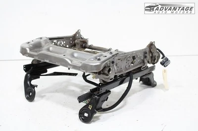 RAM 1500 2011-2018 cabina cuádruple delantero izquierdo lado del conductor marco de pista inferior OEM Foto 1 de 4