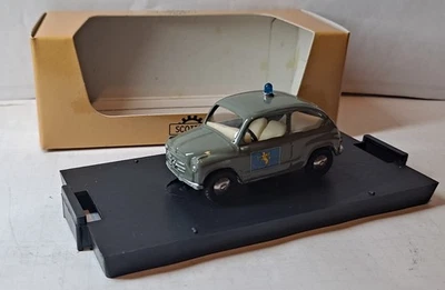 2424. MERCURY SCOTTOY – FIAT 600 Polizia Stradale/Motoway Police MB MINT BOXED - Immagine 1 di 4