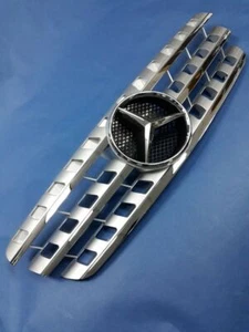 Set of Silver Front Grille For 1996-2005 Mercedes Benz W163 M-Class (W164 Look) - Picture 1 of 7