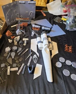 BATTLESTAR Galactica Studio Scale Ultimate Viper Mk 1 W Hanger And Launch Rail - Picture 1 of 12