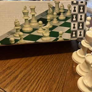 WE Games Best Value Tournament Chess Set, Black Board - Picture 1 of 7