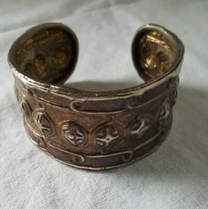 Vintage Cuff Bracelet 18k Gold Plated Handigraft pre-loved with tags - Picture 1 of 5