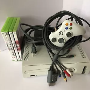Xbox 360 White Console Bundle Controller Cables HDD 4 Video Games Microsoft - Picture 1 of 12
