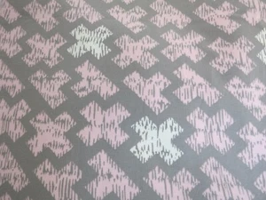 Jersey hellgrau Ecru Rosa 200 cm x 150 cm Vintage Kreuze - Bild 1 von 2