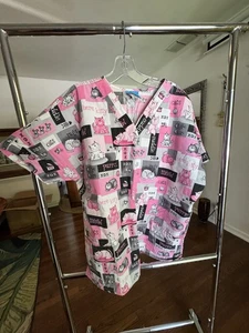 Womens Scrub Top Size L- Pink, Black and White Cat & Mouse Pattern - Picture 1 of 5