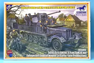 BRONCO 1/35 CB35043 Sd.Kfz. 6/2 3.7cm FlaK 36 auf Fahrgestell Zugkraftwagen 5t - Bild 1 von 2