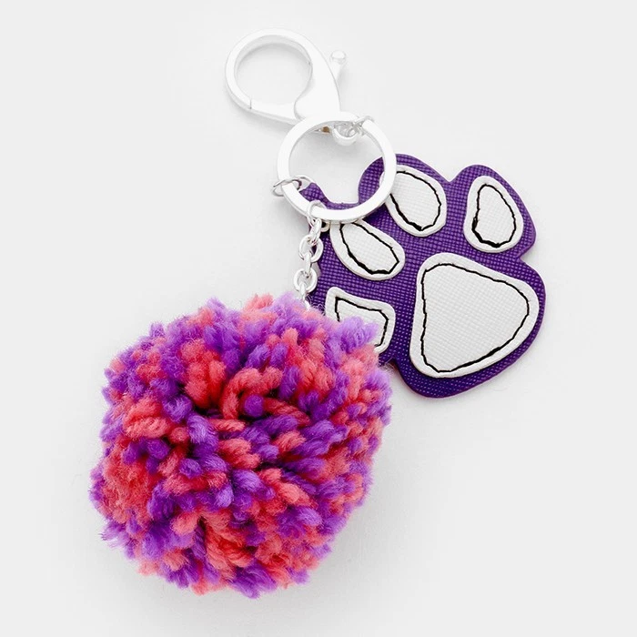 Chaveiro moda pom pom e pata roxo  - Imagem 1 de 1