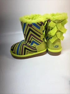 New UGG Bailey Bow II Toddler Girls Size 6 Galactic Print Green Boots 1133130T - Picture 1 of 9
