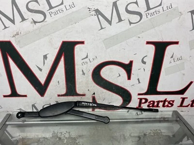 GENUINE MERCEDES BENZ W213 E CLASS FRONT WIPER ARM LEFT SIDE A2138200444 - Image 1 of 4