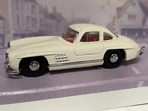 DINKY MATCHBOX Mercedes Benz 300SL 1955 Gullwing 1:43 Diecast coche metal escala - Imagen 1 de 5