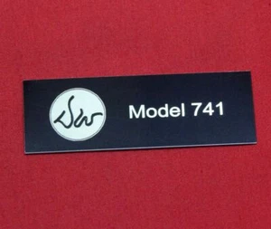 Dan Wesson Modell 741 Vitrinenplakette  - Bild 1 von 2