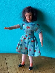 Frau Caco Biegepuppe 70er Puppenstube Puppenhaus 1:18 dollhouse flexible doll - Bild 1 von 3