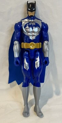 "Figura de acción Mattel Batman Unlimited 2015 12"" azul y gris DC Comics pocos rasguños" Foto 1 de 4