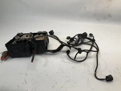 09-10 Volvo C70 2.5L Engine Fuse Relay Box OEM - Image 1 of 4