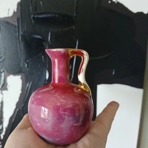 Jarra de arte de cerámica vintage miniatura de 3 pulgadas mármol rosa pintada a mano, borde dorado - Imagen 1 de 7