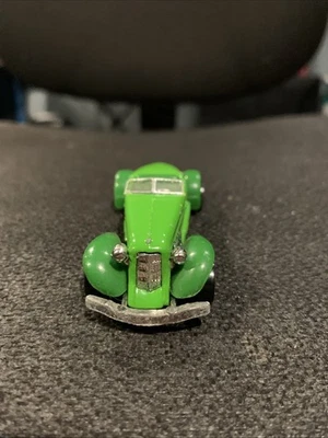 Hot Wheels Auburn 852. Verde. Base Malasia. Neumáticos Whitewall. Foto 1 de 4