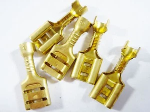 10 uds enchufe plano manguito plano 6,3 mm latón #11-43/4 - Imagen 1 de 3