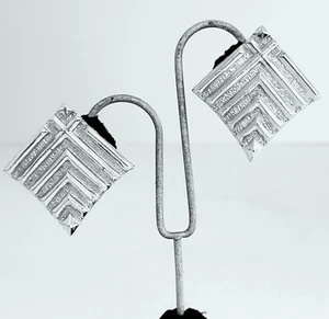 Large Vintage Sarah Coventry Silver Tone Textured Clip Earrings - Picture 1 of 5