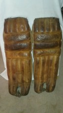 Hockey goaltender pads Ccm 5313 professionals signed by Glenn Hall