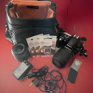 Nikon D D3000 18-55mm f/3.5-5.6G VR AF-S DX, Nikon DX 55-200mm 1:4-5.6G ED Etc. - Picture 1 of 19