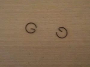 CLIPS DE PISTON MOTOBECANE 99/98/48/42/44/51 SUPER99Z/881...... - Picture 1 of 1